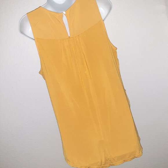 Yellow Eyelet Top, Ava & Viv 1X * Black & White Peck & Peck Pant *Black Sweater - Picture 4 of 9